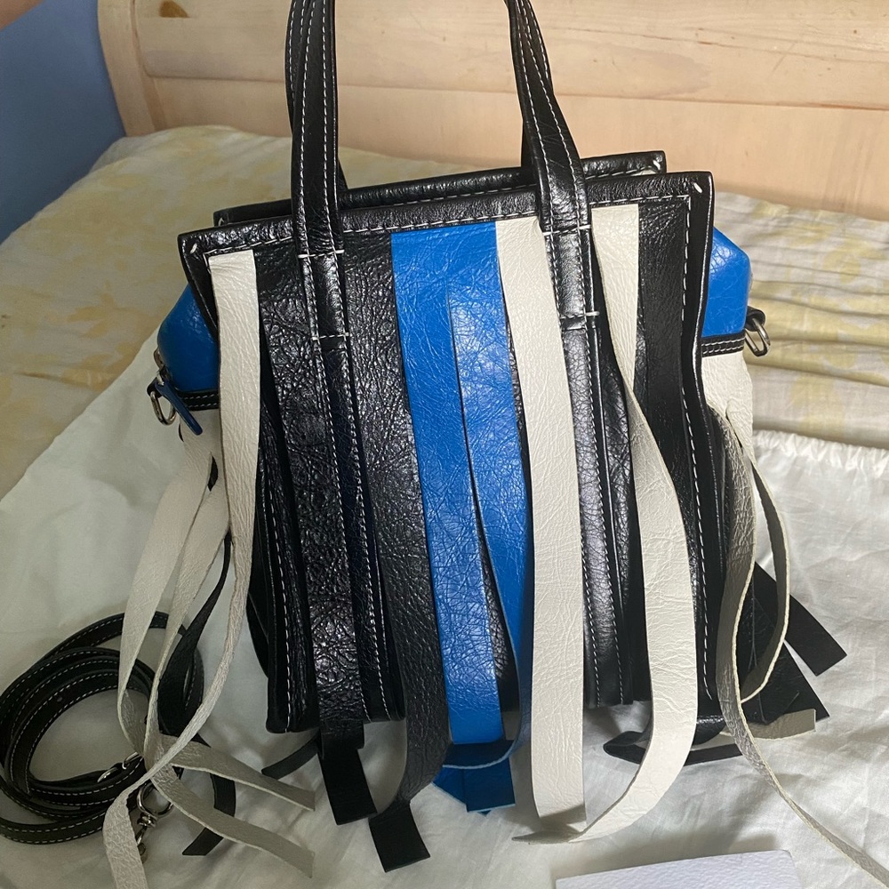 LIKE NEW w/TAGS Balenciaga Bazaar Tote with Fringes Crossbody Bag - Picture 6 of 9